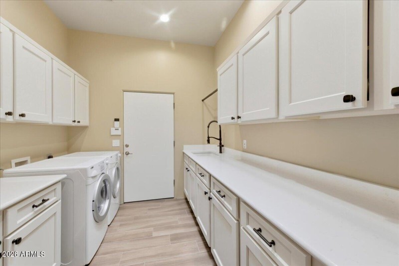 6218 Laundry room