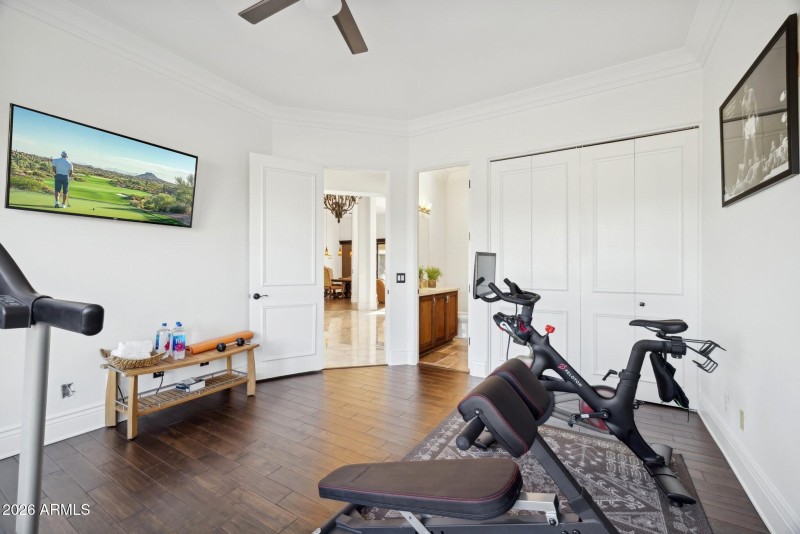 2nd bedroom with it's own bathroom