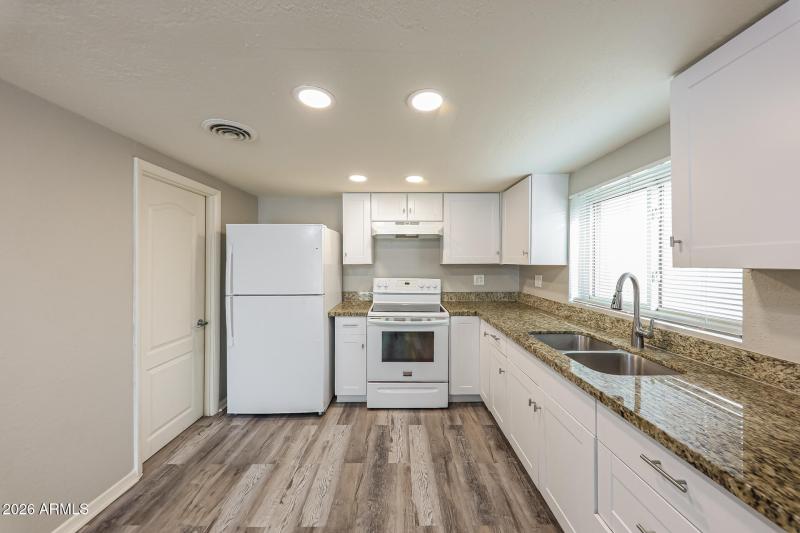 011-photo-kitchen-15112921