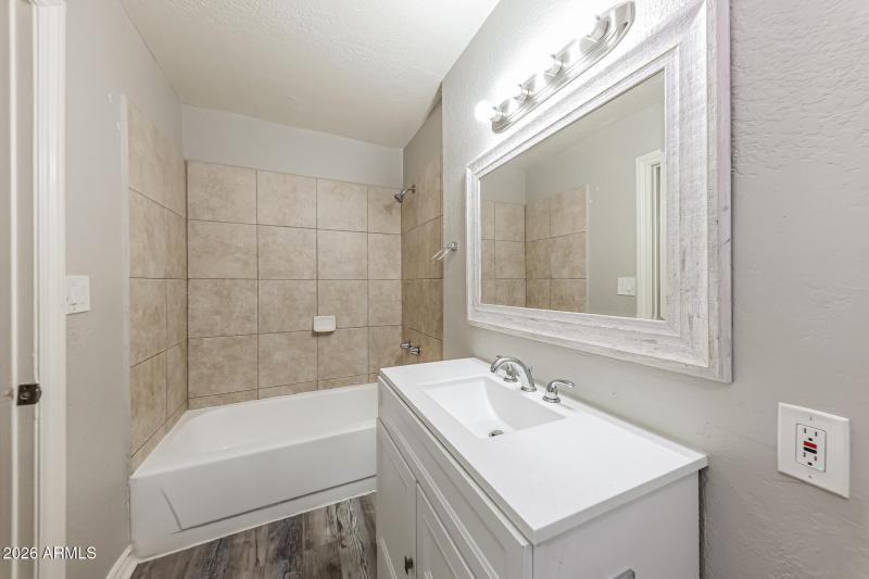 018-photo-bathroom-15112929