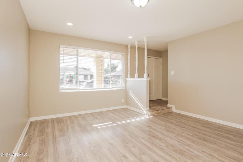 004-photo-living-room-15047645