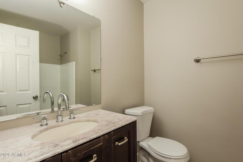 018-photo-bathroom-15047639