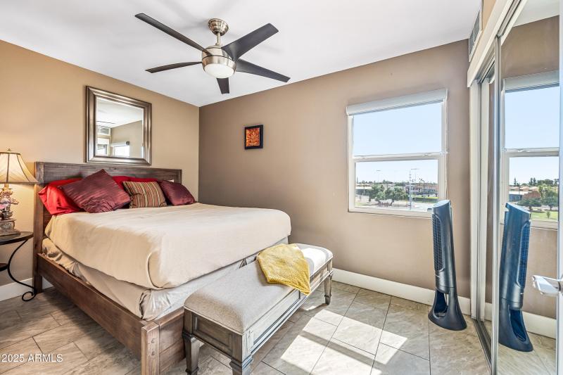 44-7940ECR411-ocupix