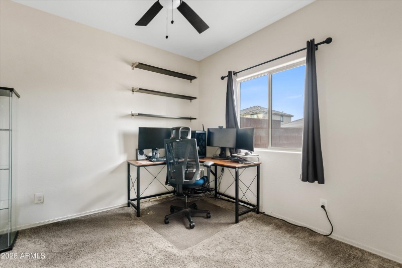 Bedroom/office