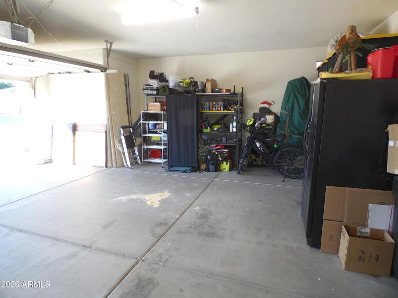 Extra 1/2 car garage