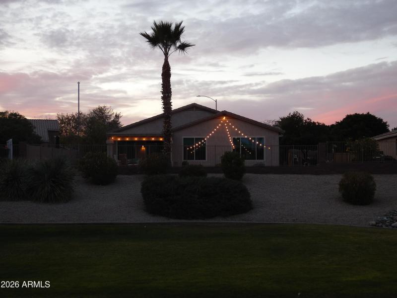 backyard backs to greenbelt