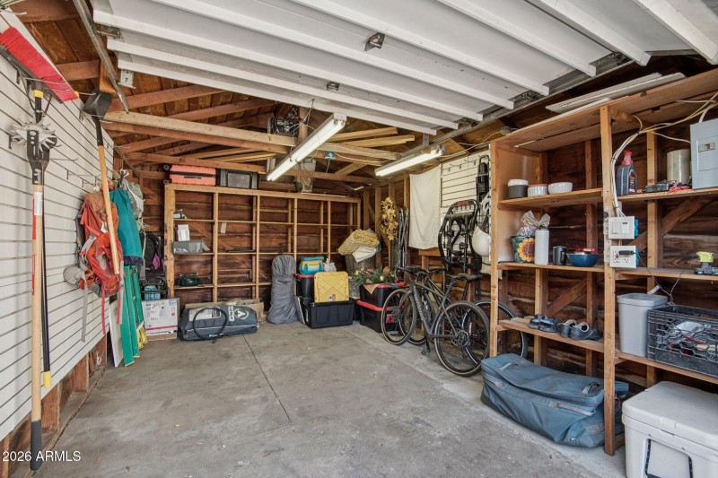 25-web-or-mls-N Mitchell St-S2701-025