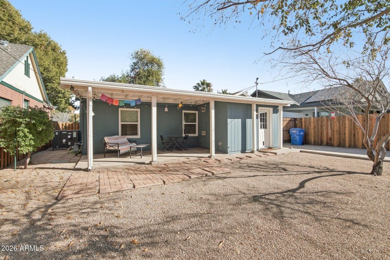 28-web-or-mls-N Mitchell St-S2701-028
