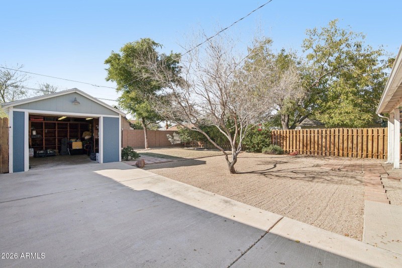 30-web-or-mls-N Mitchell St-S2701-030