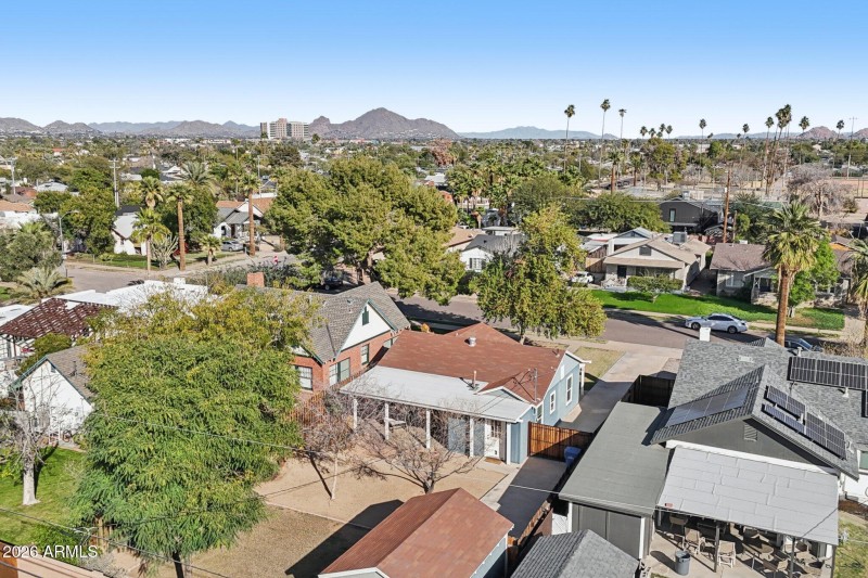 44-web-or-mls-N Mitchell St-S2701-044