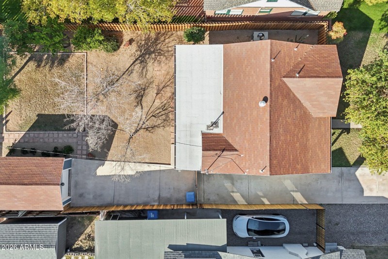 50-web-or-mls-N Mitchell St-S2701-050