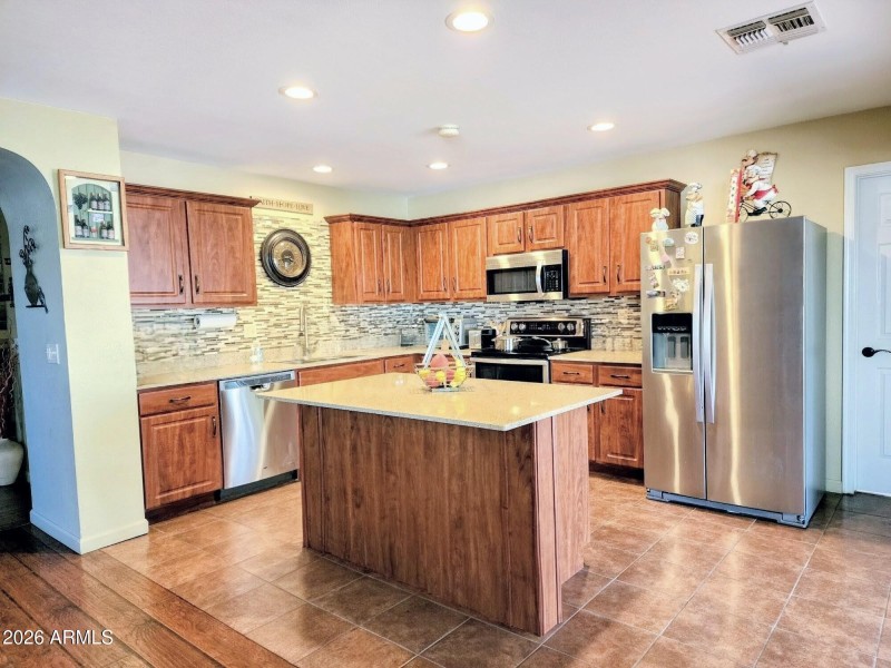 13830 W Fargo Dr (10)