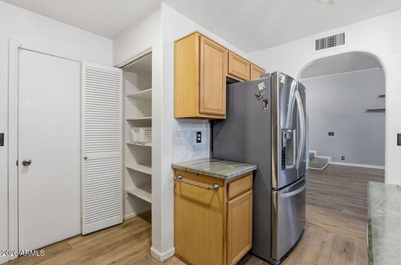 21-web-or-mls-7505 W Kristal Way Glendal