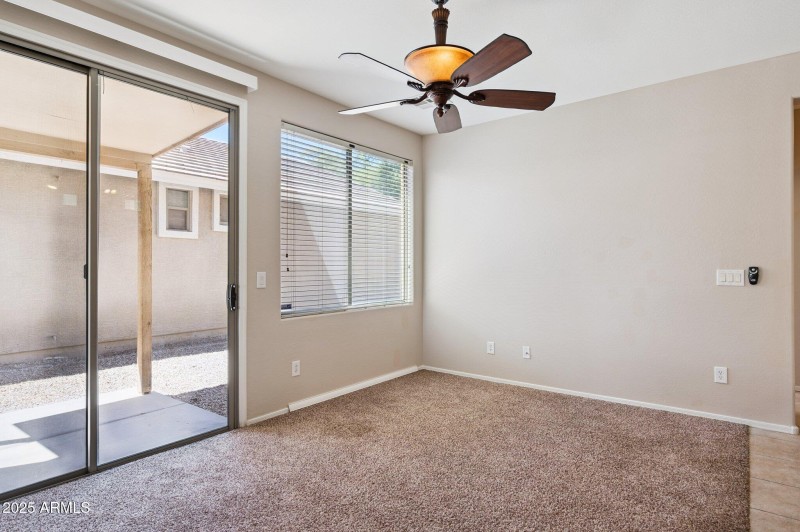 9-web-or-mls-3660-e-hyatt-ln