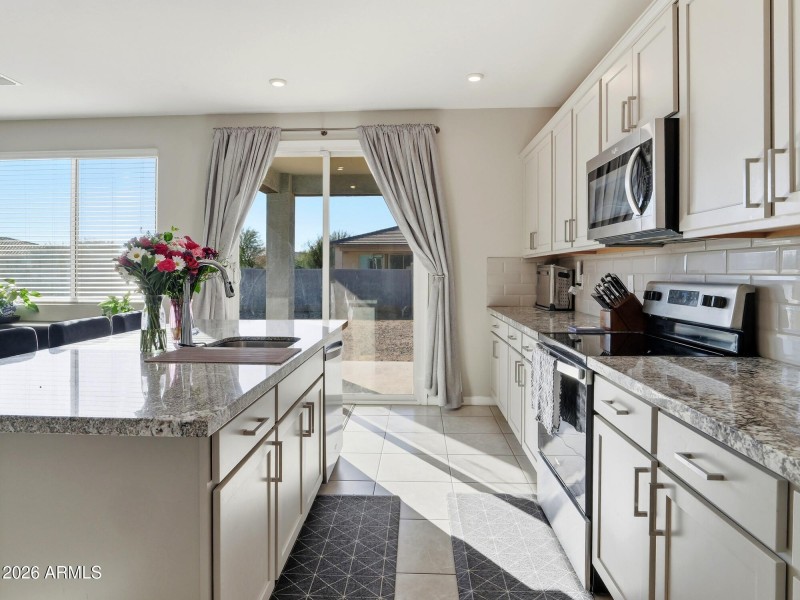 Kitchen | Granite Counters