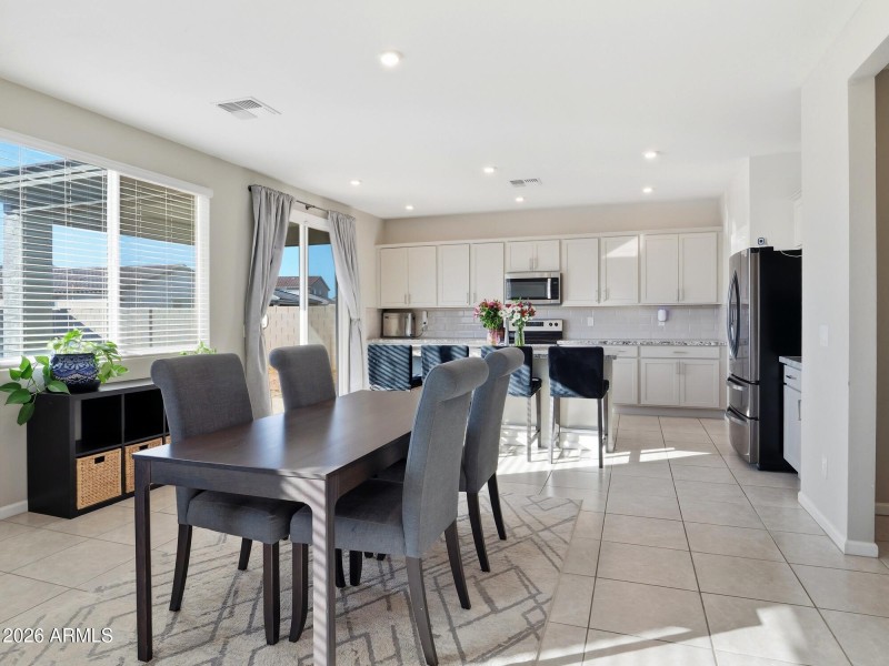 Dining Room | Natural Light