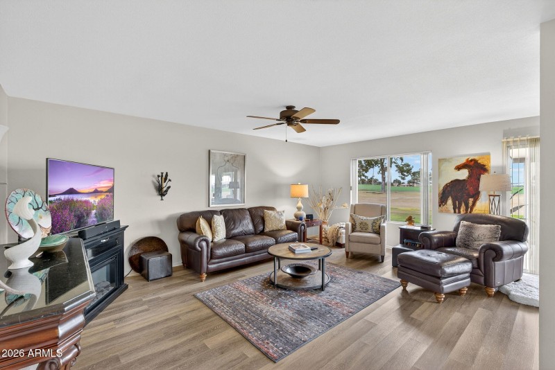 9-web-or-mls-19- N Cameo Dr