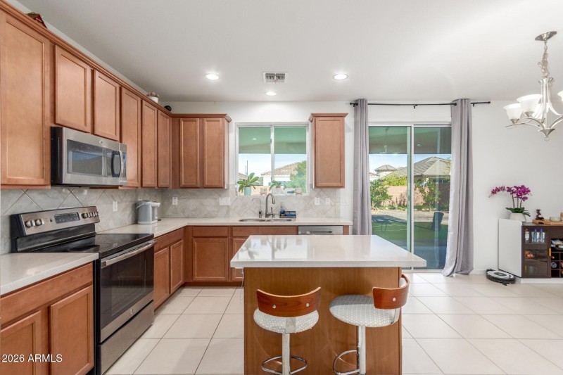 10162 E THEOREM DR, Mesa - Kitchen