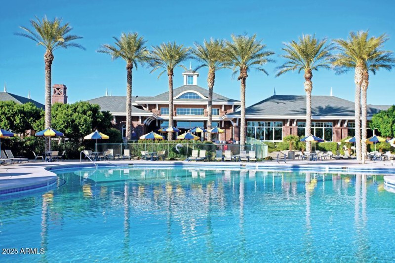 Starpointe Residence Club - Exterior Bac