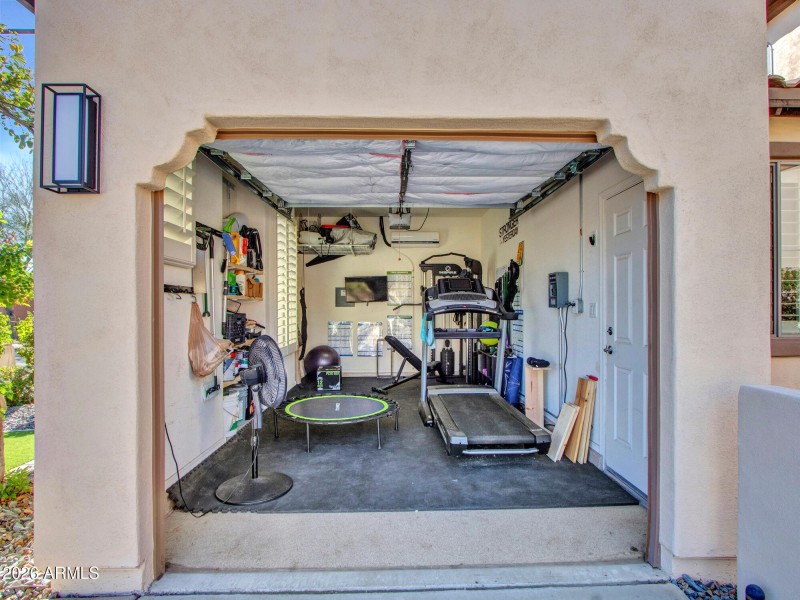 Single Car Garage with AC