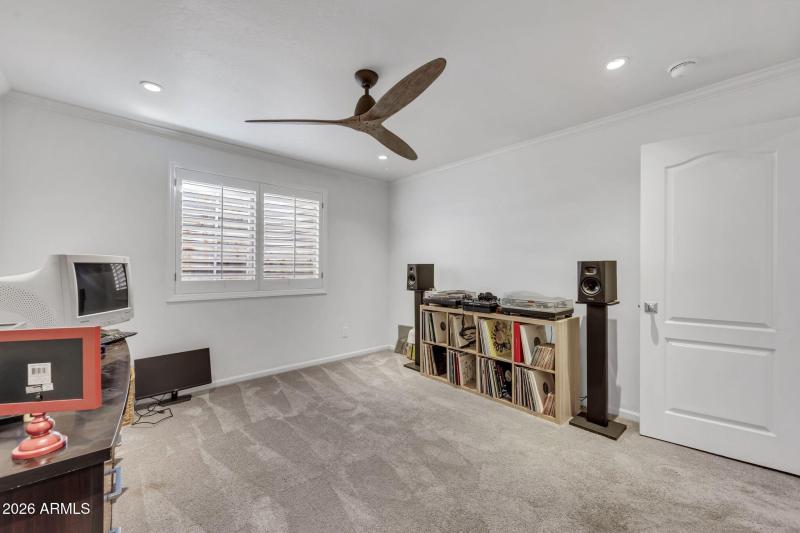 Downstairs Bedroom 1