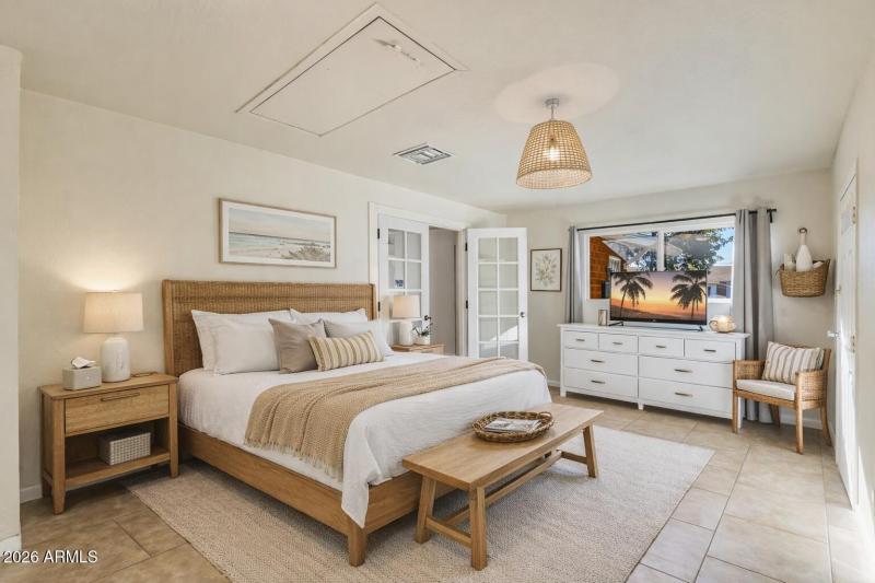 Addition bedroom with separate entrance