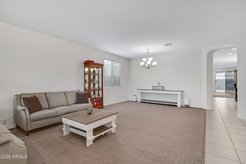 123 W Winterberry Ave-5