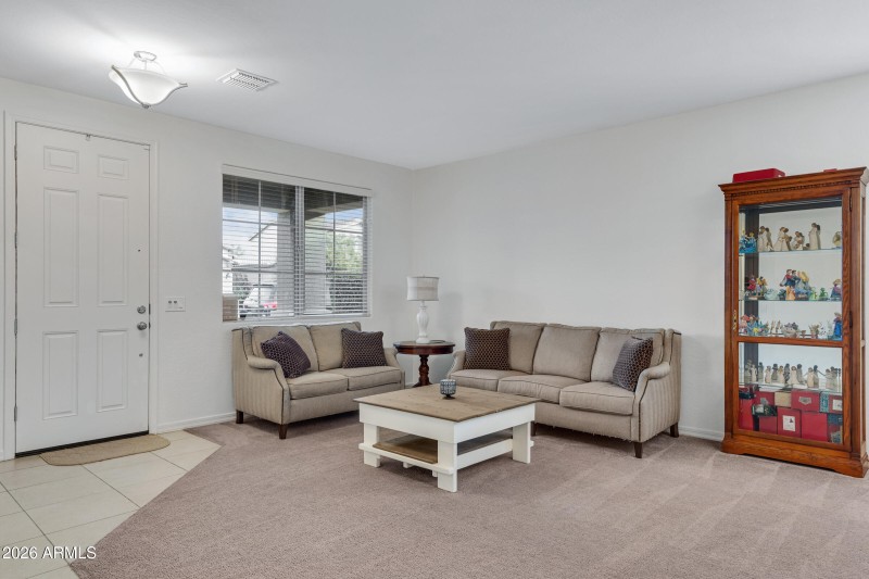 123 W Winterberry Ave-6