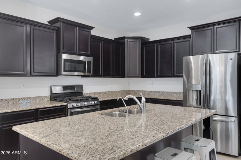 123 W Winterberry Ave-13