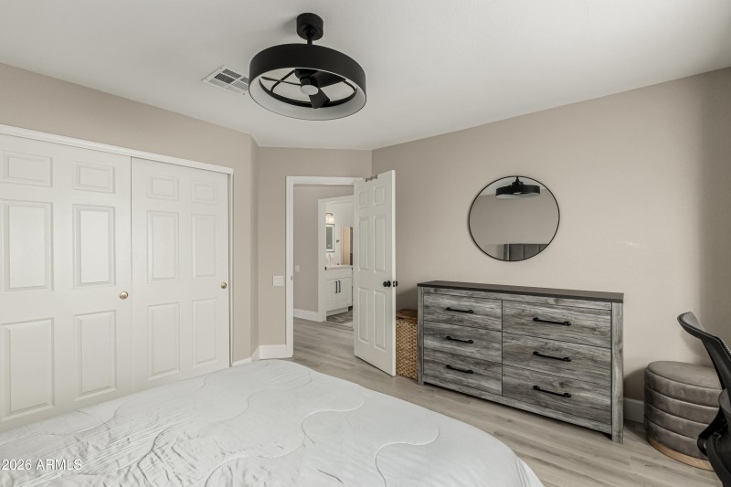 69748f_29 - Divot 987