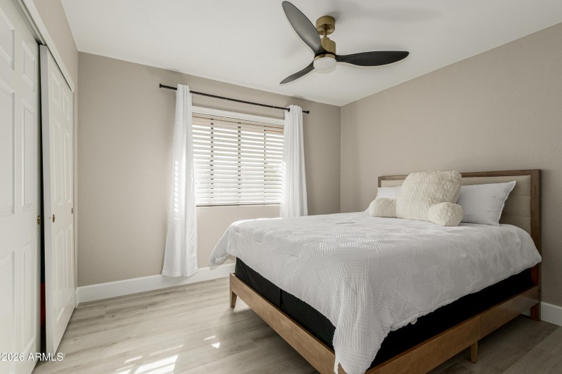 69748f_32 - Divot 987