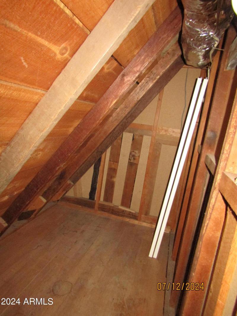 eave storage closet 2