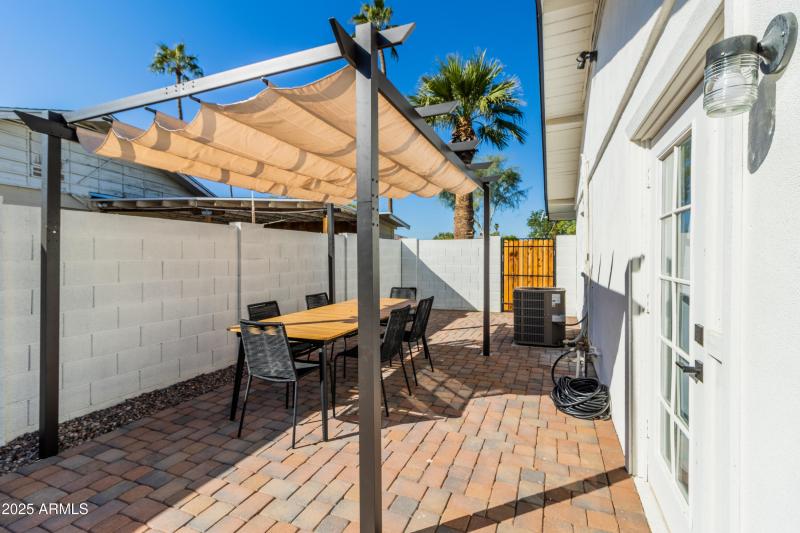 AZ_6907 E Palm Ln_0016