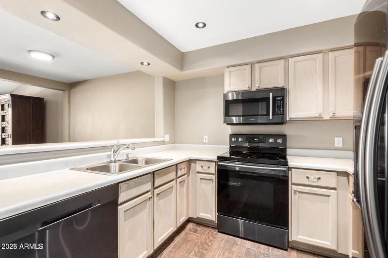 Kitchen White Oak Cabinets