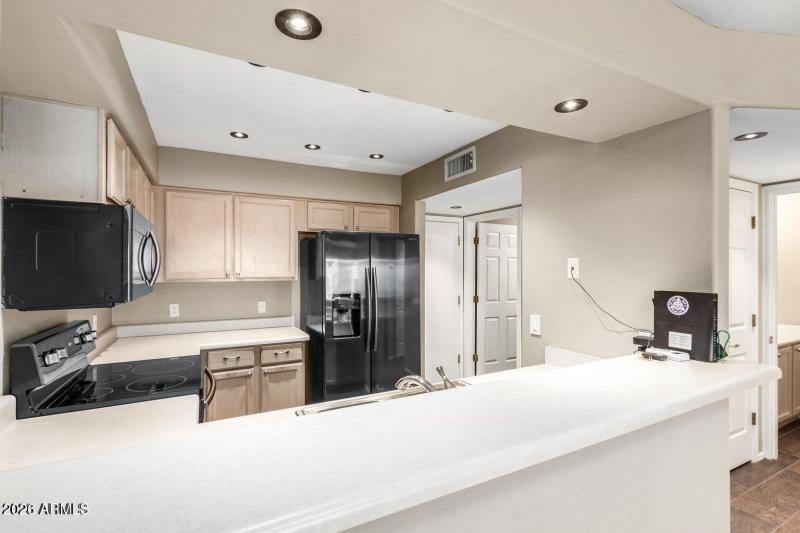 Kitchen with Breakfast Bar, Black Applia