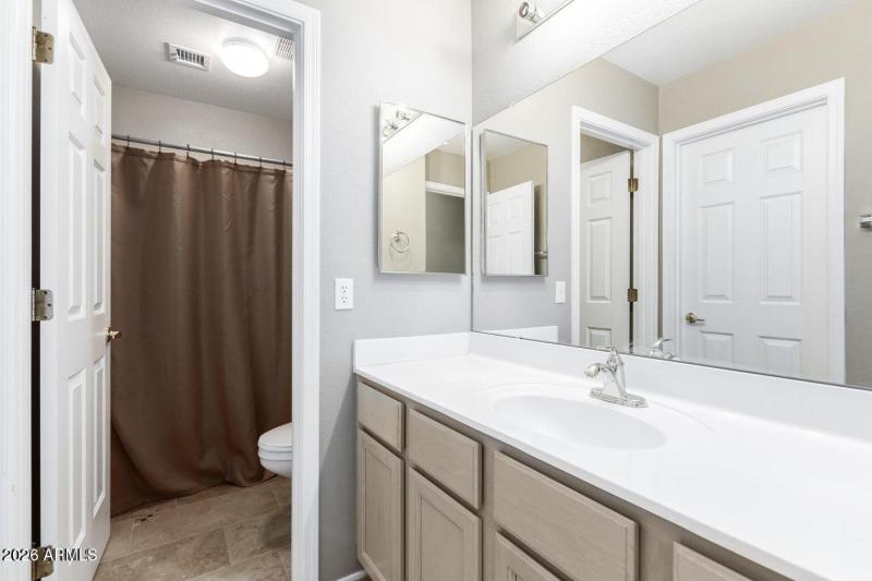 Master Bathroom, Seperate shower