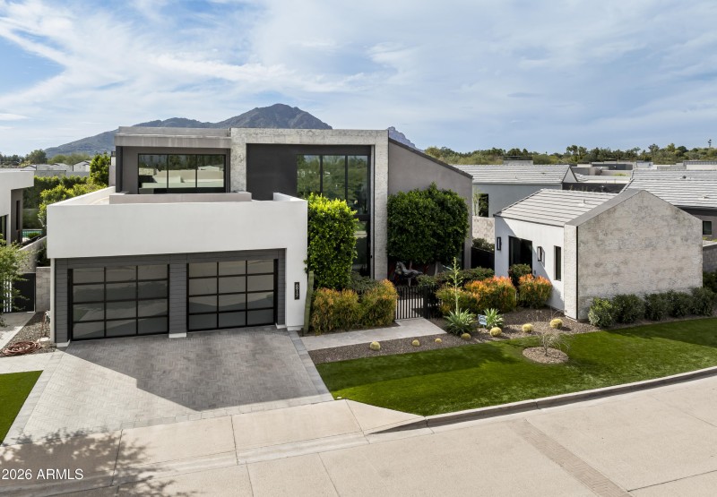 6917 E Cactus Wren Road