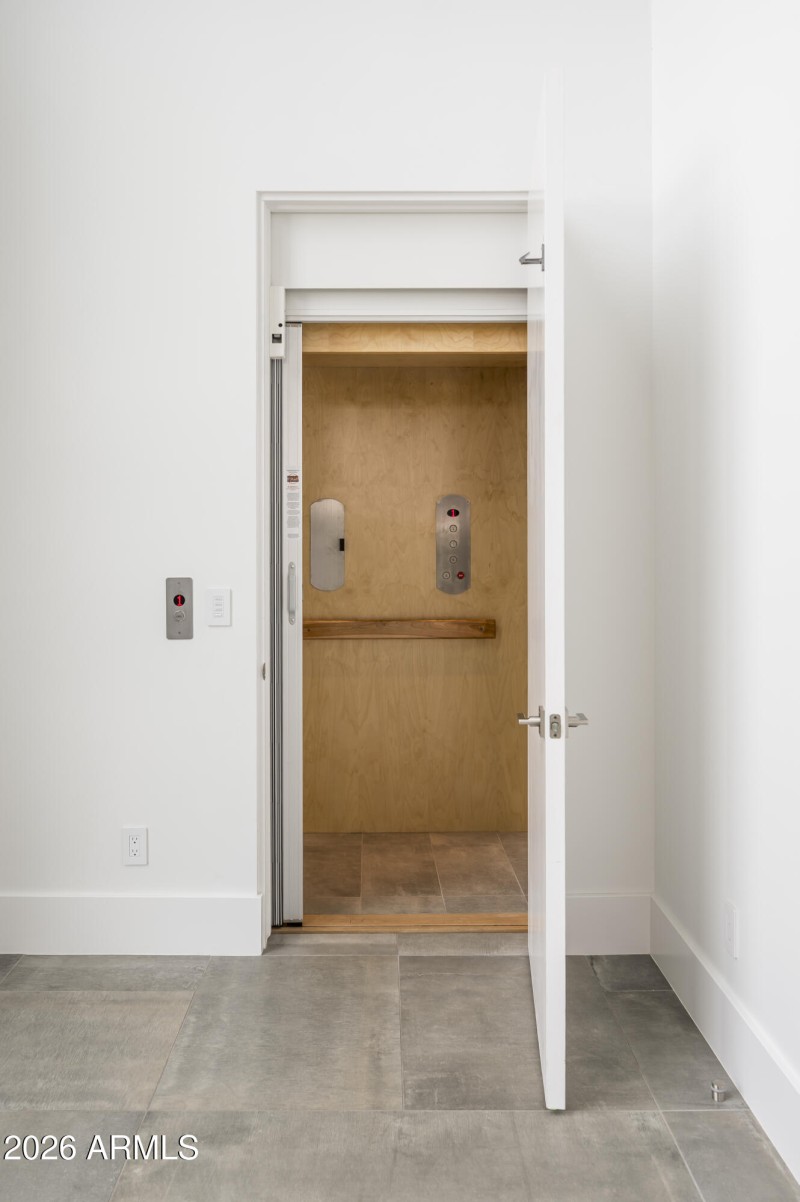 6917 E Cactus Wren Rd-32