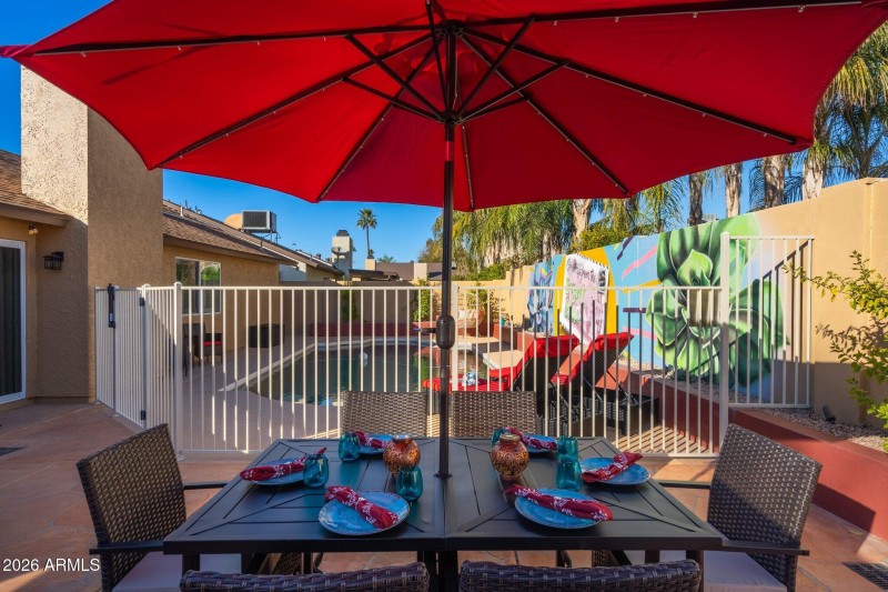 Entertainer's Backyard