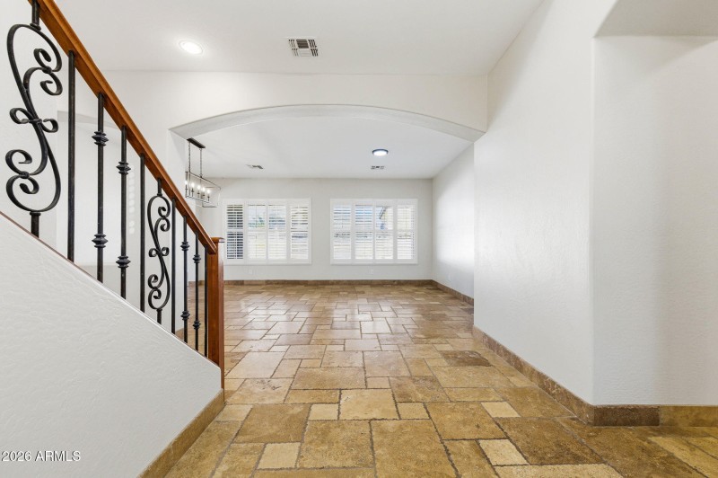 11-web-or-mls-44572 Granite Dr-11