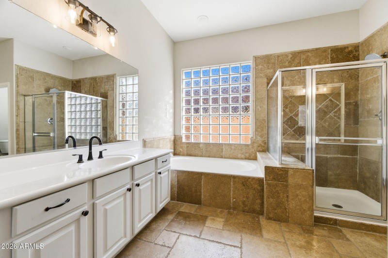 16-web-or-mls-44572 Granite Dr-16