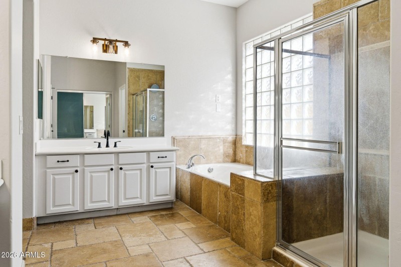 18-web-or-mls-44572 Granite Dr-18