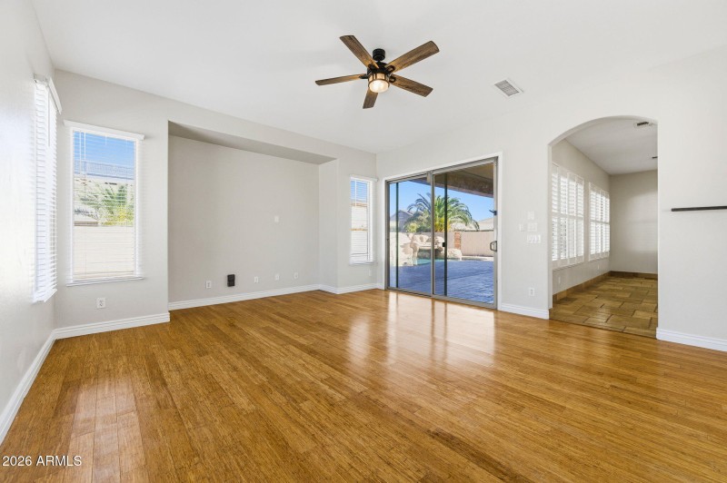 26-web-or-mls-44572 Granite Dr-26