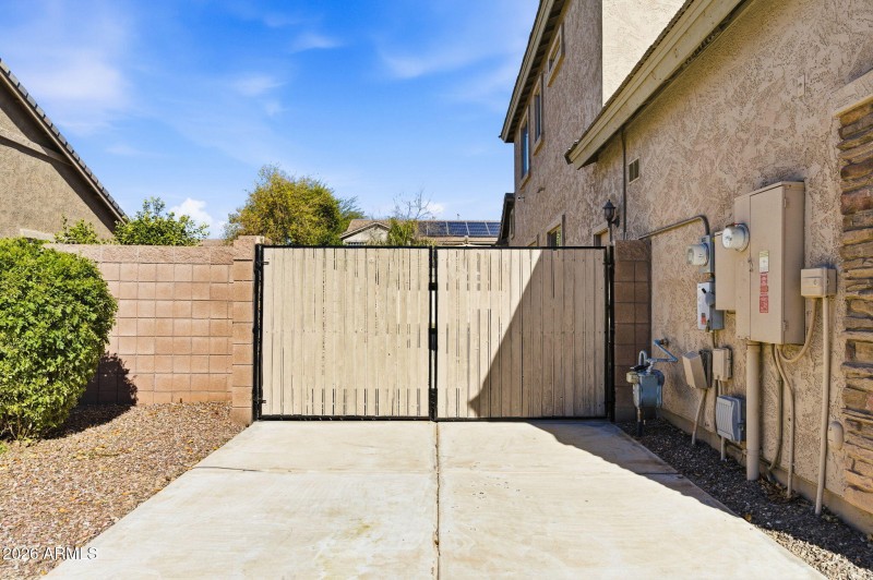 37-web-or-mls-44572 Granite Dr-37