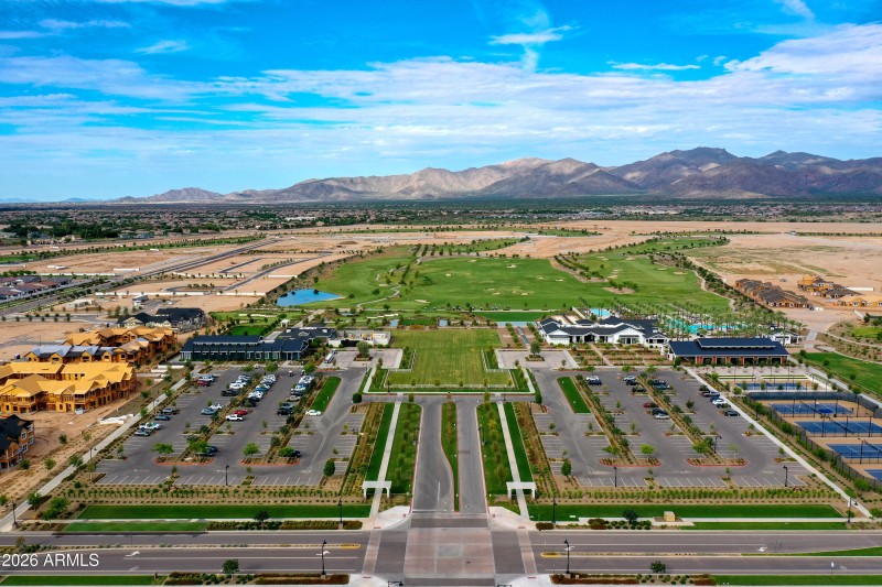 Sterling Grove Amenities 2