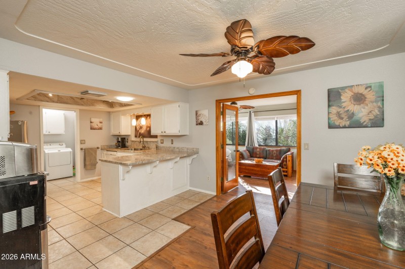 20-web-or-mls-1539-e-arrowhead-ln