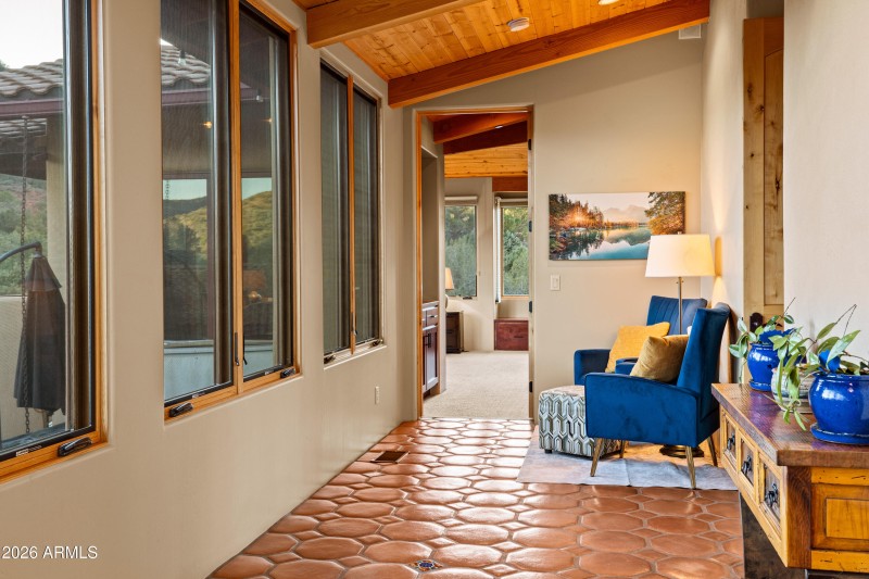 JL_40Arabian-interiors-SideRooms-01