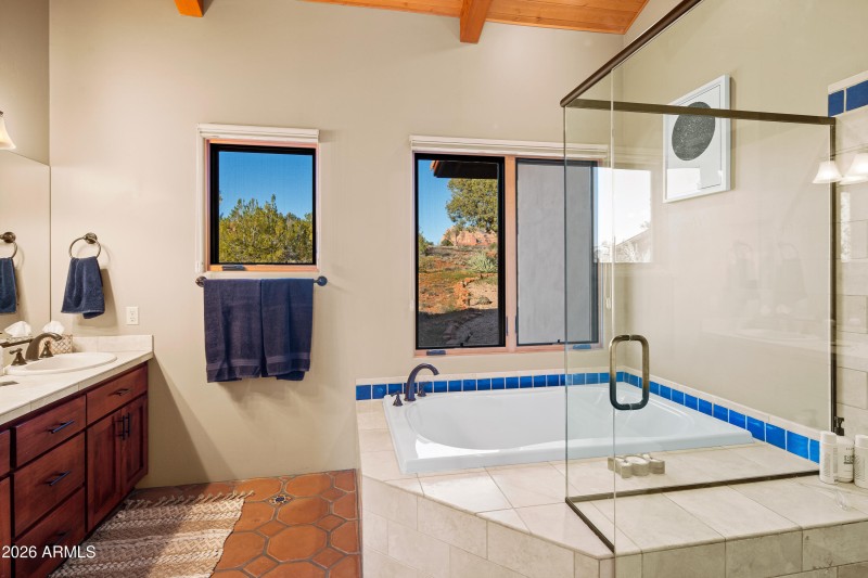 JL_40Arabian-interiors-PrimarySuite-05