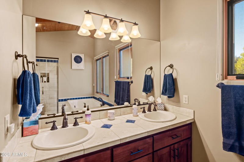 JL_40Arabian-interiors-PrimarySuite-07