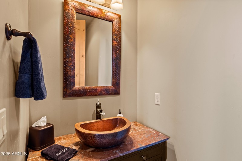 JL_40Arabian-interiors-SideRooms-02